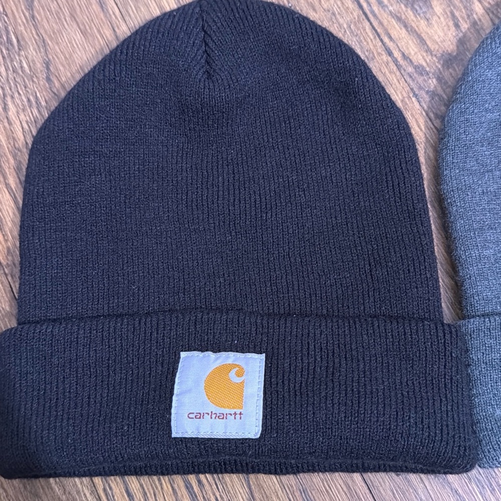 Carhartt Black Beanie with Logo - Picture 2 of 7